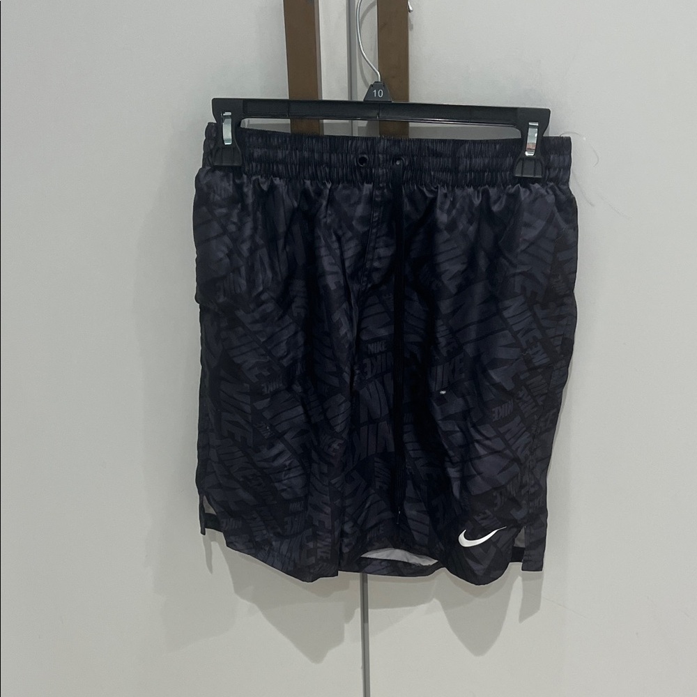 Nike Men's Black Graphic Athletic Shorts
